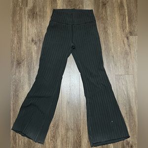 Aerie Offline Flare Legging